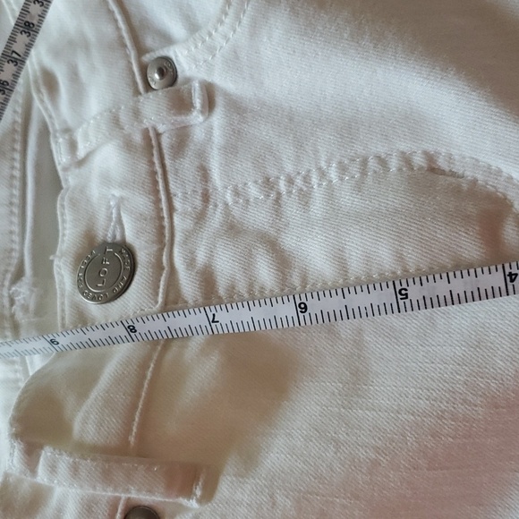 Loft Made and Loved Slim Pockets Skinny Button Seams White Sz. 24/00 - Picture 15 of 16